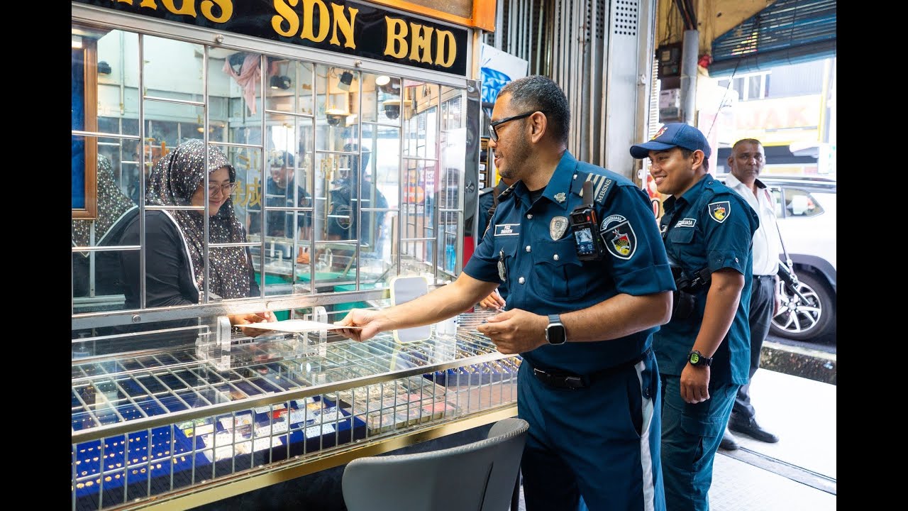 Malaysian Municipal Council Adopts Body Cameras